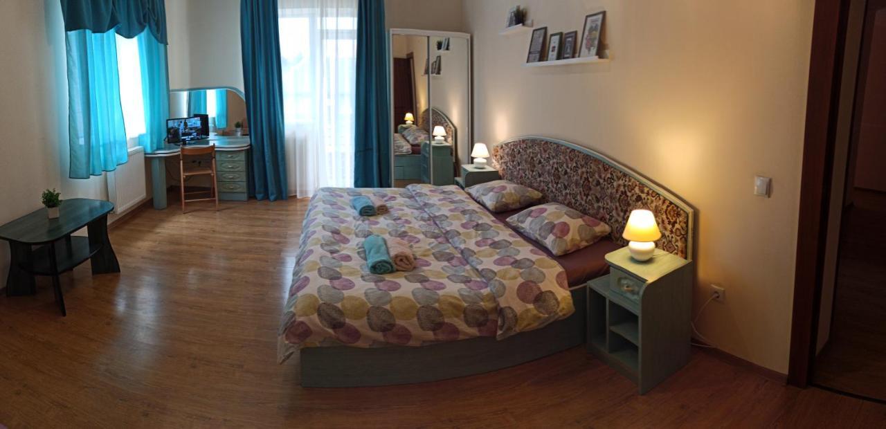 Vip Apartments In The Centre Mukačevo Esterno foto